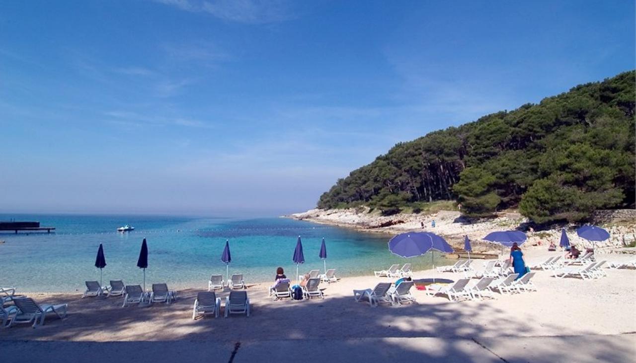 otok  Lošinj - plaža - Veli Žal